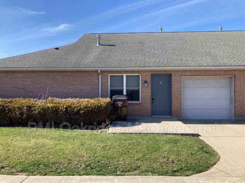 2357 Meadowpoint Dr, Troy, OH 45373 House Rental in Troy, OH