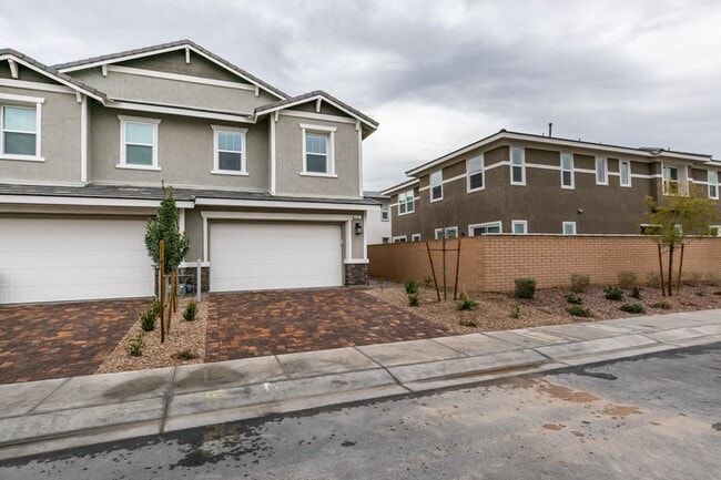 Building Photo - 3 Bedroom + Loft townhome in Cadence- AVAILABLE 5/15/26