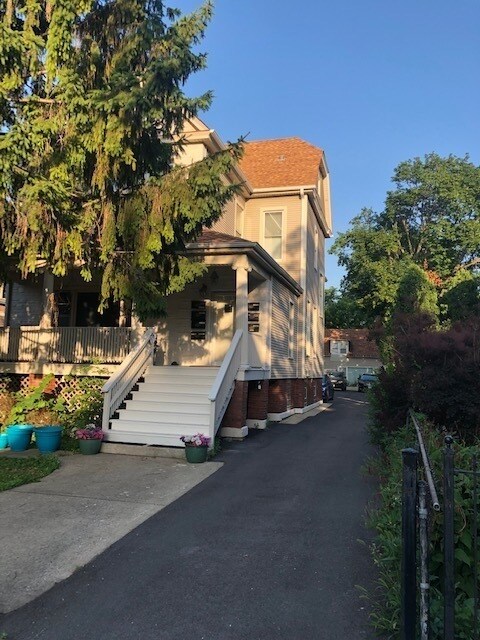 Primary Photo - 4312 N Kedvale Ave