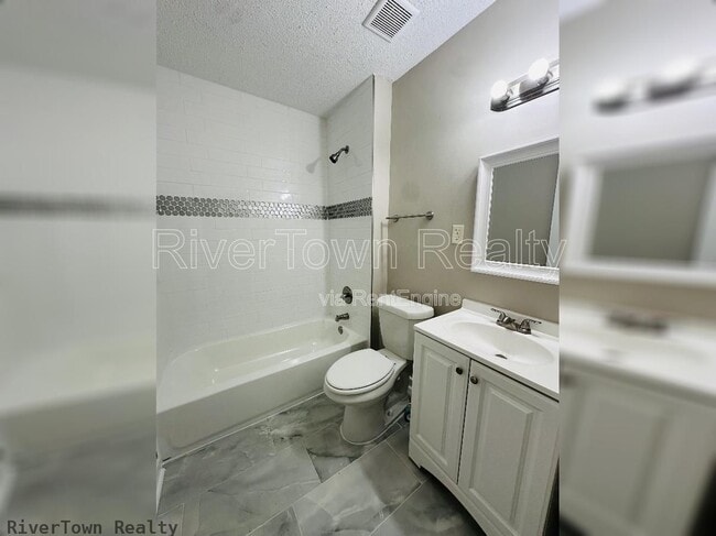 Foto del edificio - 830 Marsh Ave