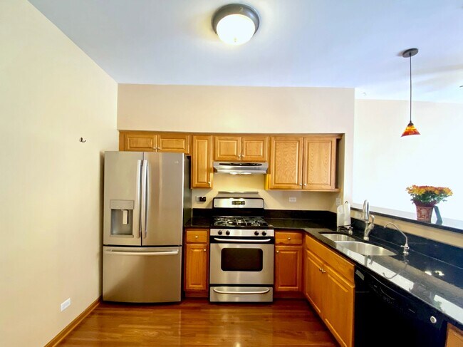 Building Photo - 2781 Odlum Dr