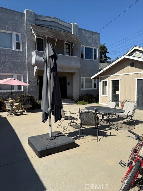 Foto del edificio - 3031 E 7th St