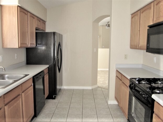 Foto del edificio - 957 Benjamin Drive SE