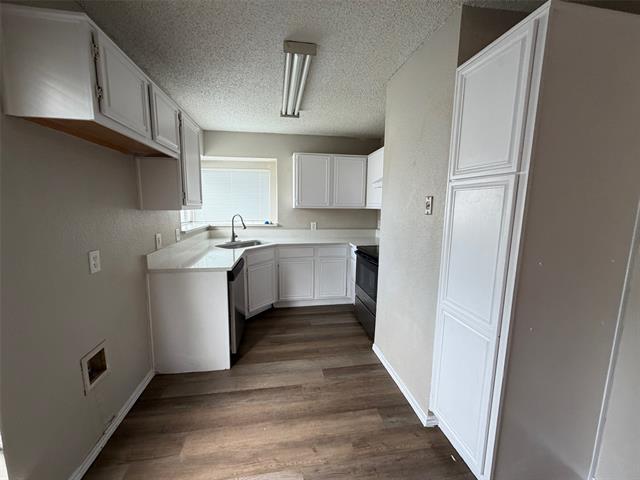 Foto del edificio - 7401 Wagonwheel Rd