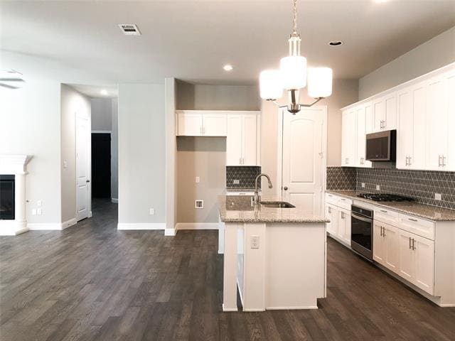 Foto del edificio - 17644 Bottlebrush Dr