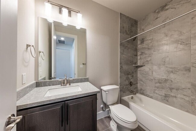 Building Photo - 1012 Sage Thrasher Cir