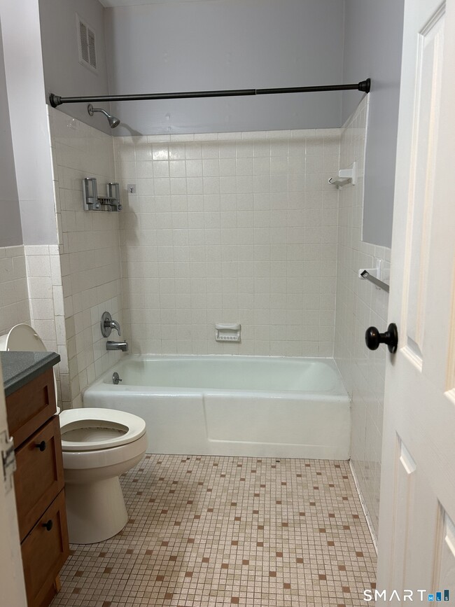 Building Photo - 26 Balance Rock Rd