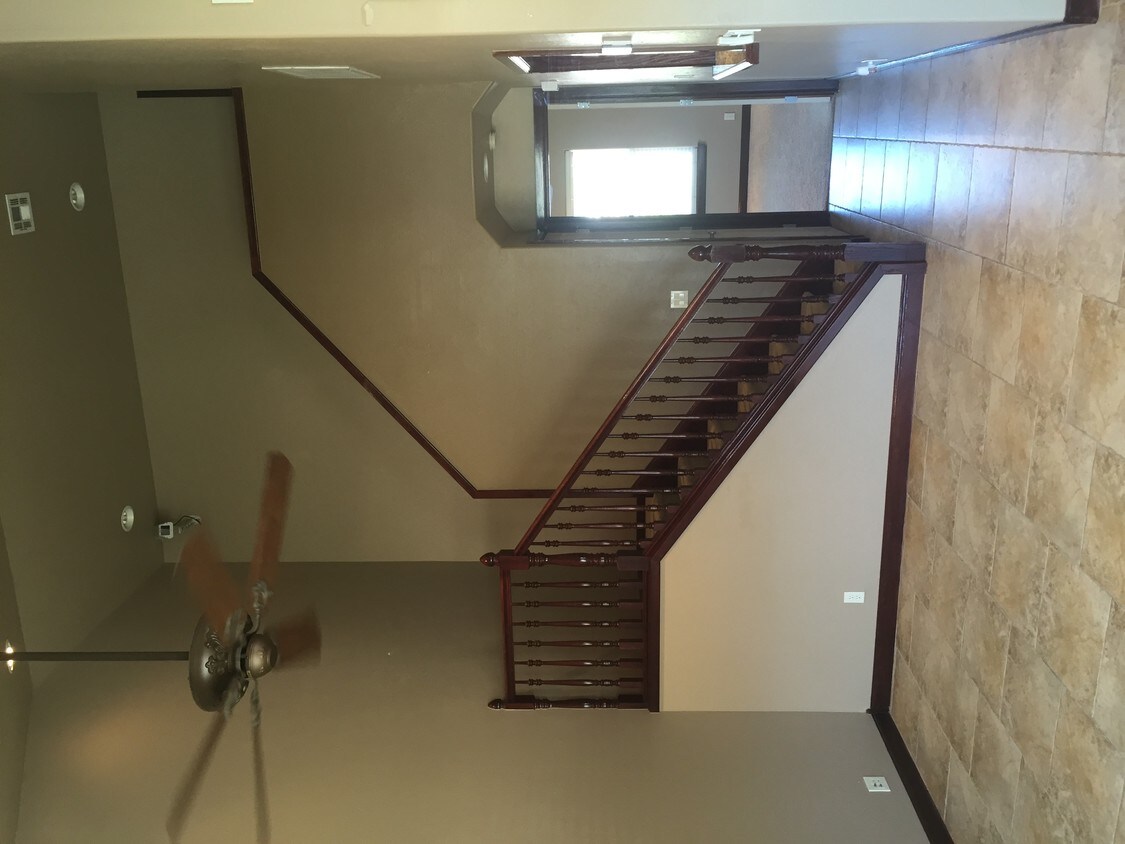 Foto principal - 1708 E Maple Ct