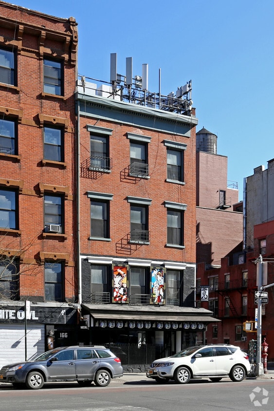 Building Photo - 164 1st Ave