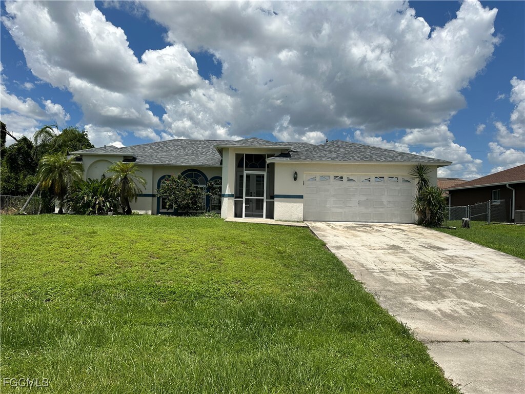 Primary Photo - 8397 Bahamas Rd