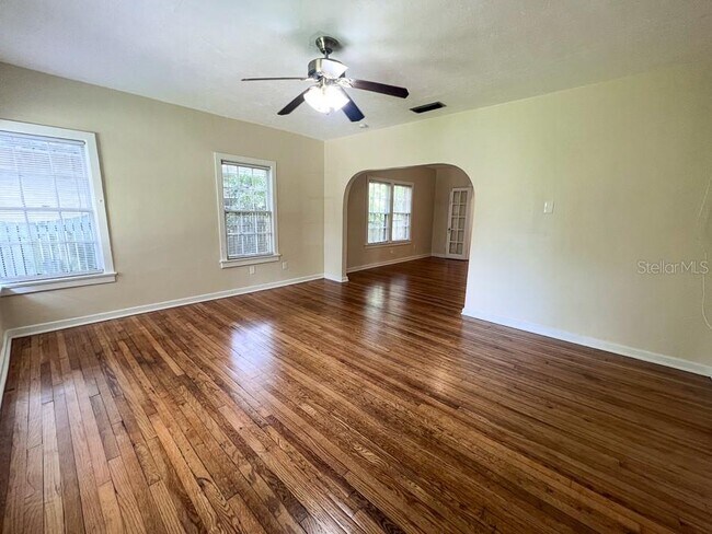 Foto del edificio - 2734 SW 3rd Pl