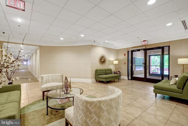 Foto del edificio - 1029 N Stuart St