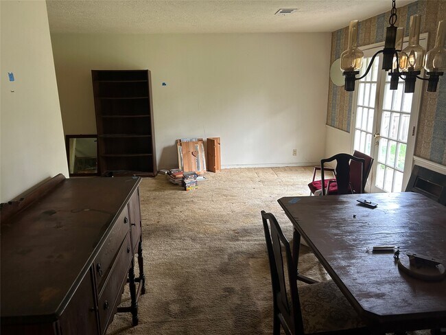 Foto del edificio - 5203 Pine Arbor Dr