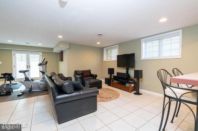 Building Photo - 2 br, 2 bath House - 7205 Sipes Ln