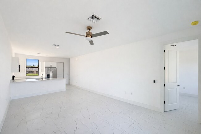 Foto del edificio - 1125-1127 Homer Ave S