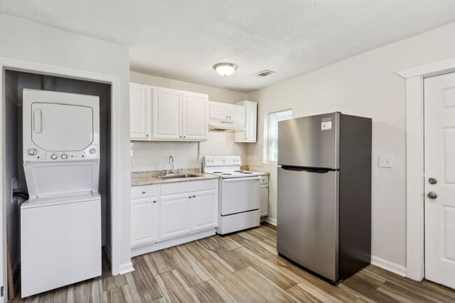 Photo - 619 Oliver St NW Apartment