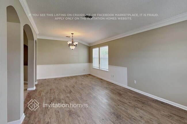 Foto del edificio - 1033 Dunstable Ln