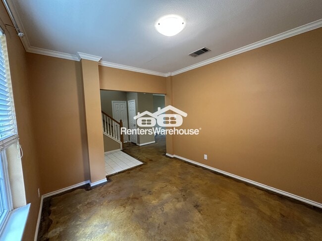 Building Photo - 1603 Azalea Dr