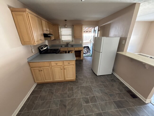 Photo - 3104 N Webster Ave House