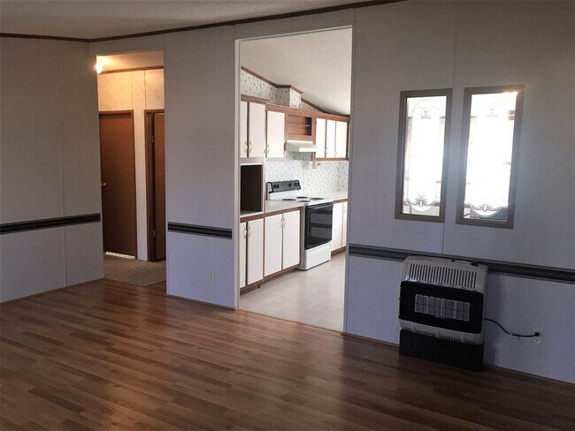 Building Photo - 438 Beech Tree Ln