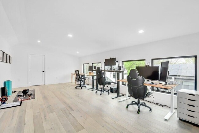 Foto del edificio - 1710 Nash Ave
