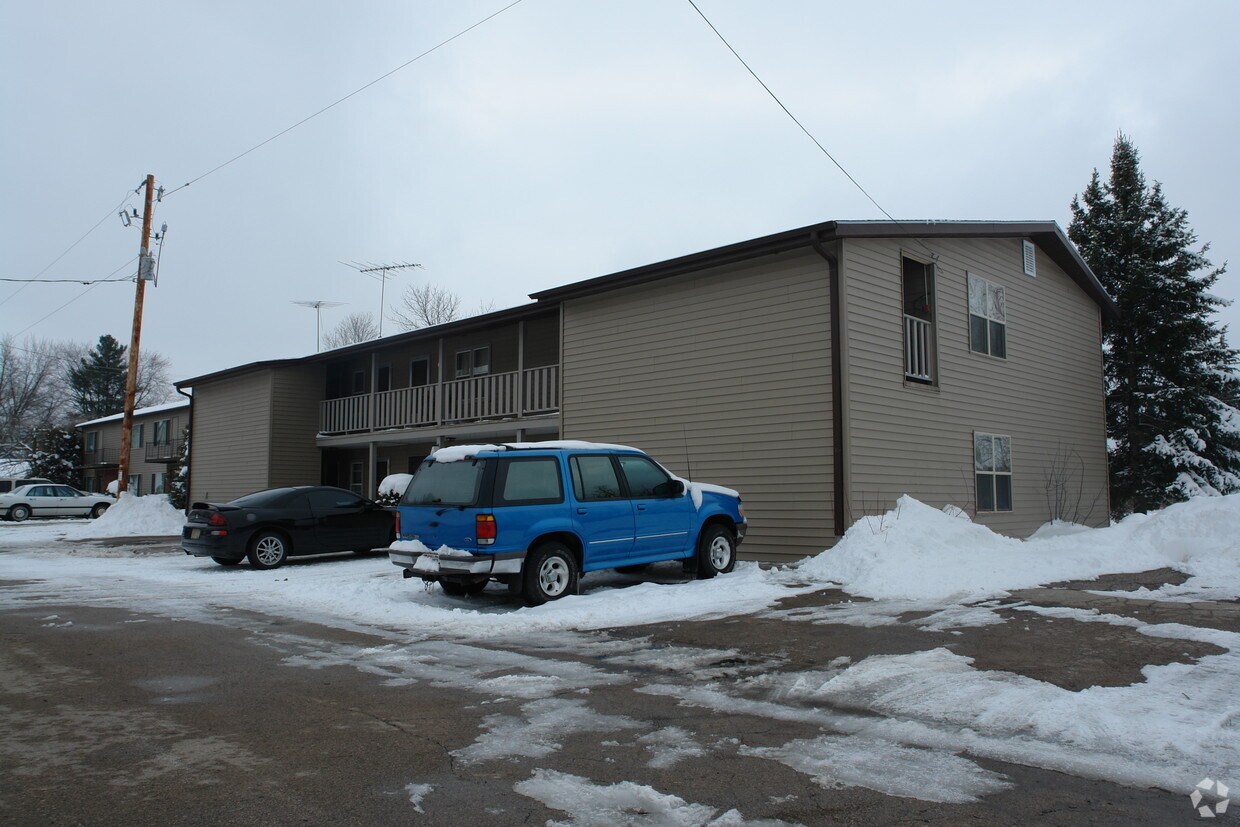 Primary Photo - 203 E Front St