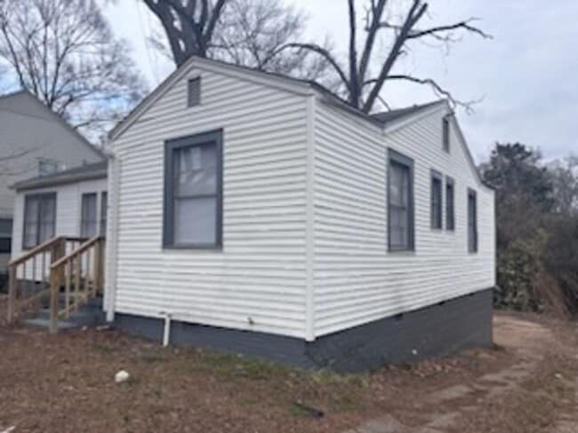 Photo - 4052 N State St House