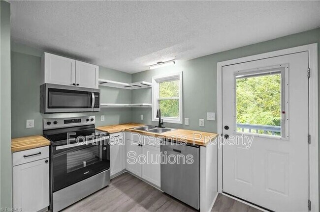 Foto del edificio - 608 Montgomery St