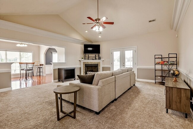Building Photo - 523 Murray Fork Dr