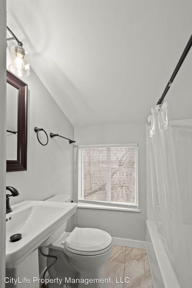Foto del edificio - 3 br, 1 bath House - 1550 Banfield Street