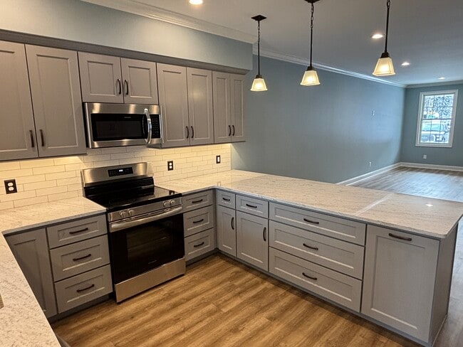 Foto del edificio - 4893 W Swamp Rd