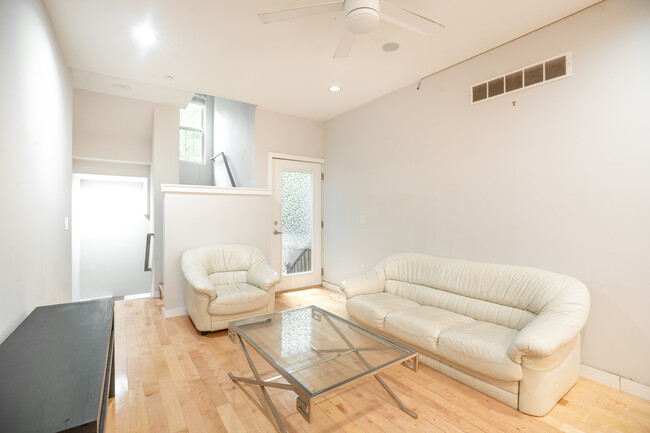 Building Photo - 3726 Brandywine St