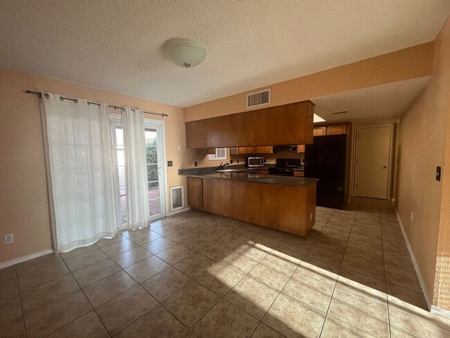 Foto del edificio - affordable 3 bedroom 2 bath home with gara...