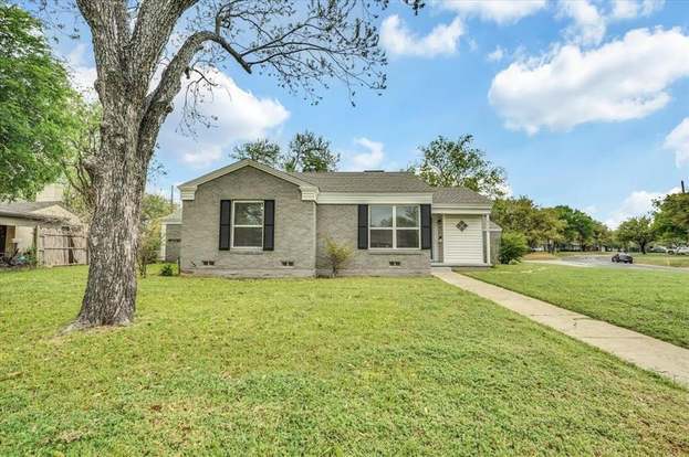 Building Photo - 6400 Greenway Rd