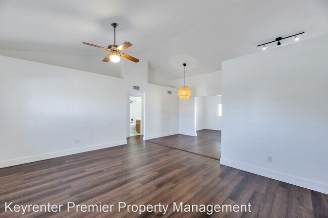 Building Photo - 3 br, 2 bath House - 14808 N Olympic Wy