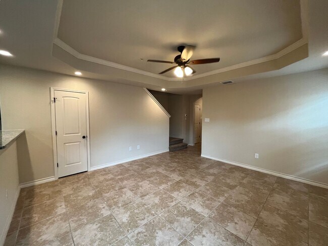 Building Photo - 6306 Luglio Lane #104, San Antonio, TX 78233