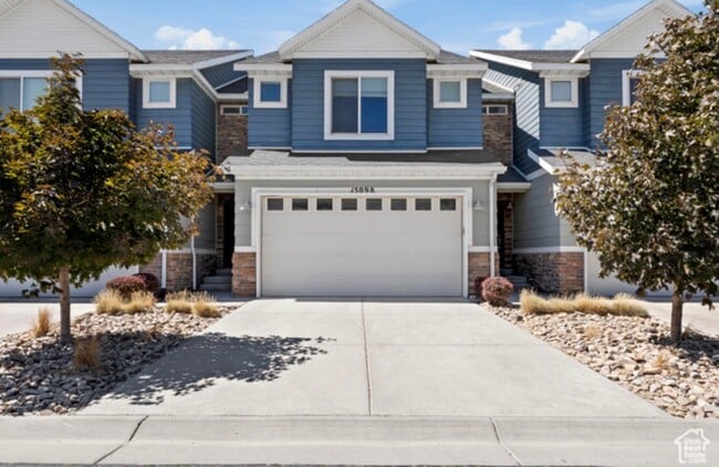 Photo - 15098 Bright Stars Dr (Bluffdale, UT) House