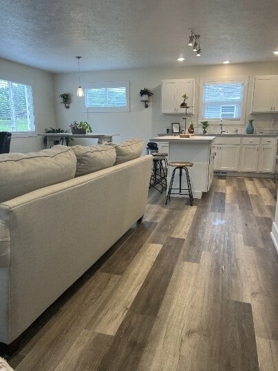 Foto del edificio - 3208 Babylon Rd