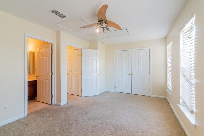 Building Photo - 12014 Duke Lancaster Dr