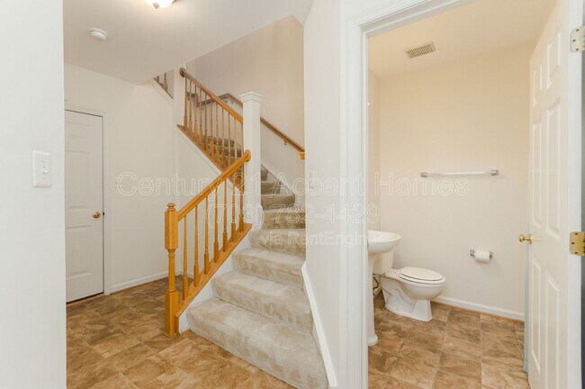 Foto del edificio - 1030 Harrison Cir