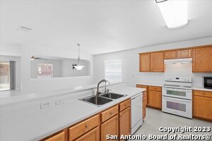 Building Photo - 9515 Autumn Run Ln