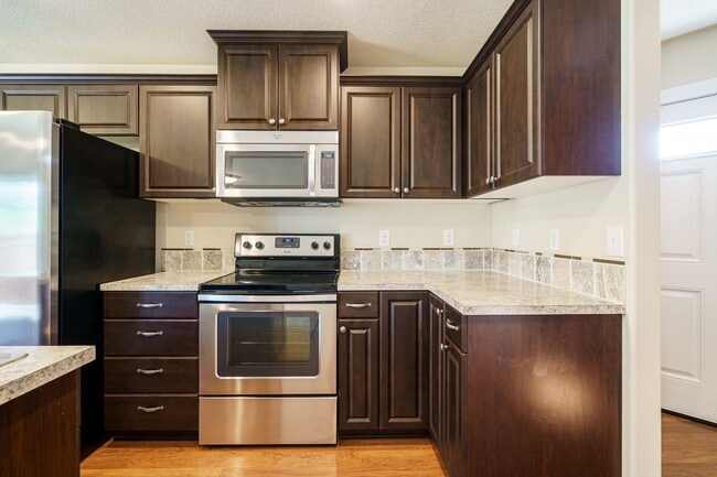 Photo - 1503 Sq Ft Townhome | 3 Bedrooms | Garage | Washer/Dryer Included