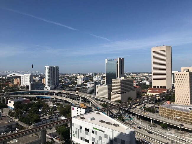Building Photo - 350 S Miami Ave