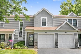 Building Photo - 1684 College Green Dr