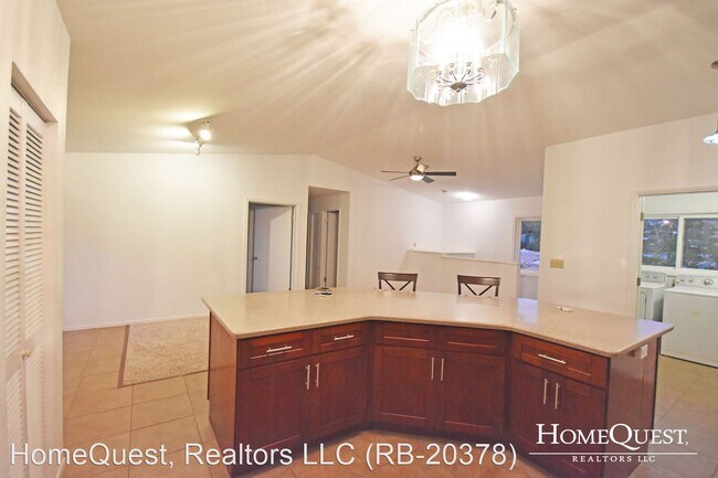 Building Photo - 1259 Nanawale Way