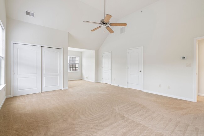 Interior Photo - Barclay Square at Princeton Forrestal