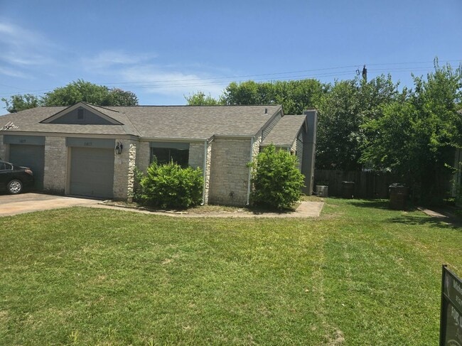 Building Photo - 1417 Hyridge Cir