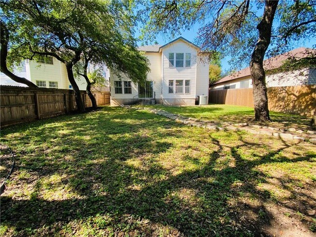 Building Photo - 1900 Marysol Trail