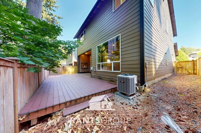 Building Photo - Stunning 4-Bedroom, 2.5-Bath Home in Olympia!