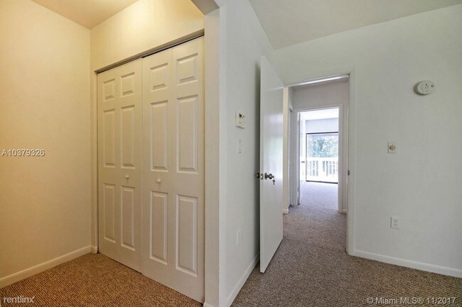 Foto del edificio - 2985 Bridgeport Ave